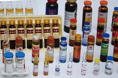 Vertical Labeling System with Rotary Table for Ampoules