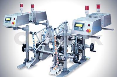 Stand-alone labeling machine