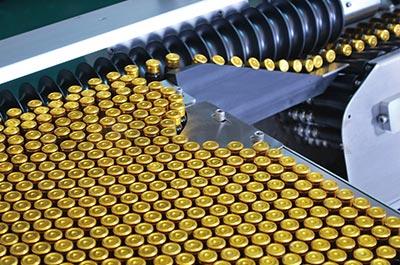 Vertical Feeding Horizontal Wrap-around Labeling System Vertical Feeding Horizontal Wrap-around Labeling System
